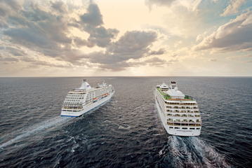 Schepen Regent Seven Seas op zee