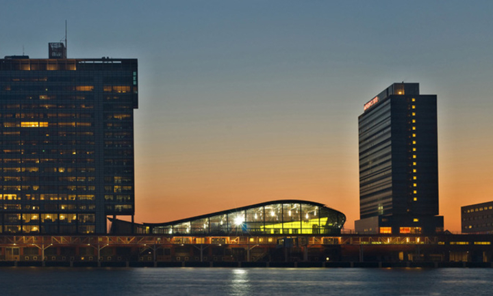 De Amsterdamse cruiseterminal heeft nieuwe locatie